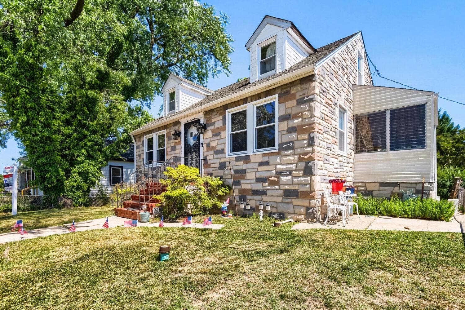 217 Doris Ave photo 3
