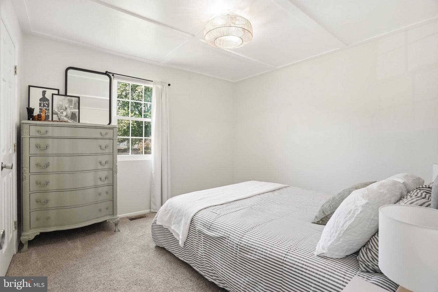 807 Oakwood Road photo 16
