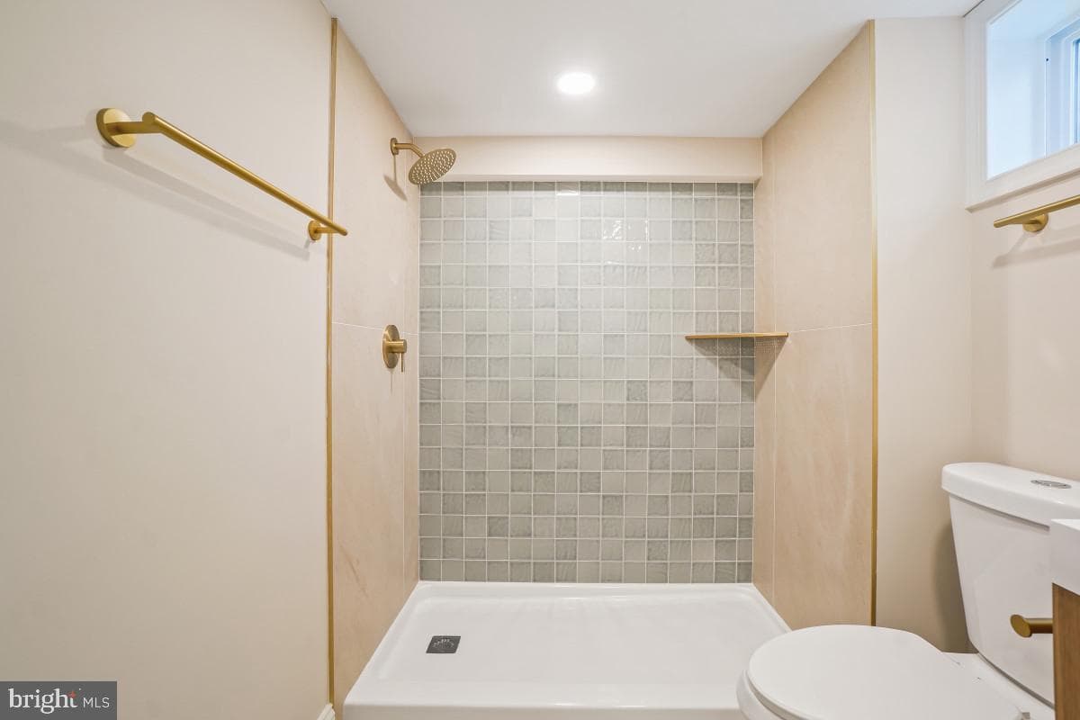 389 Chestnut Trail photo 40