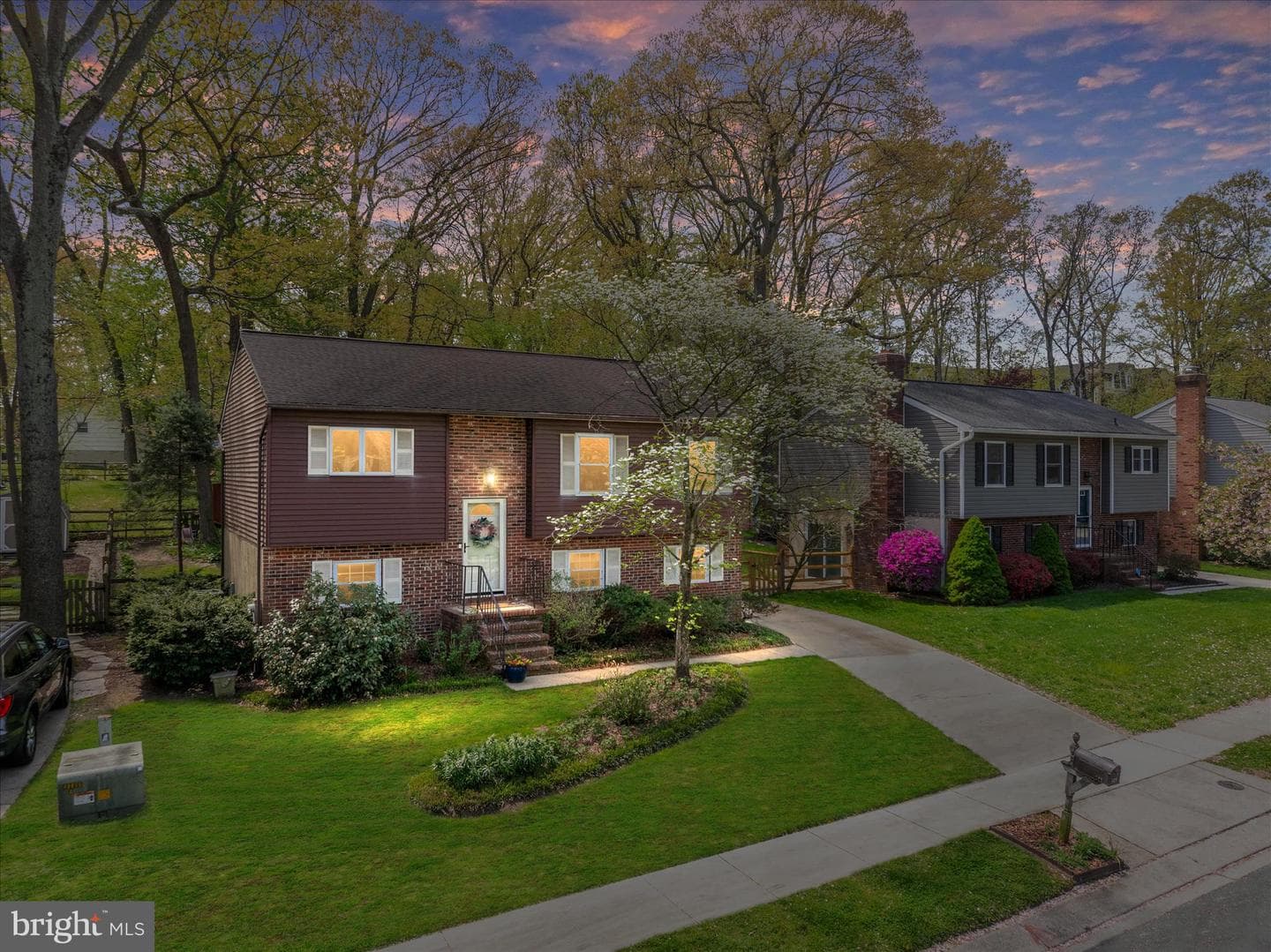 523 Benforest Drive W photo 3