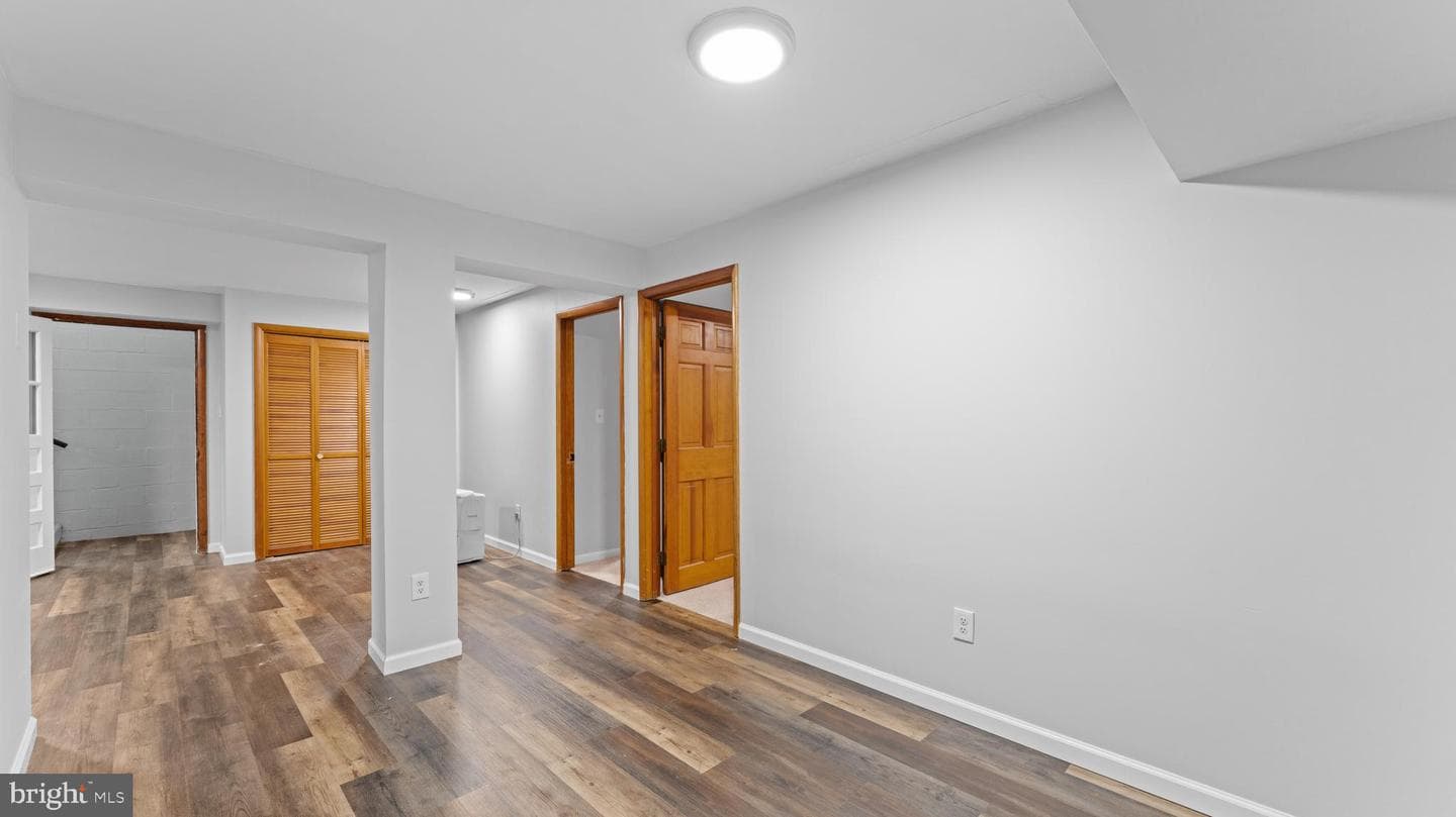 460 Blackshire Road photo 68