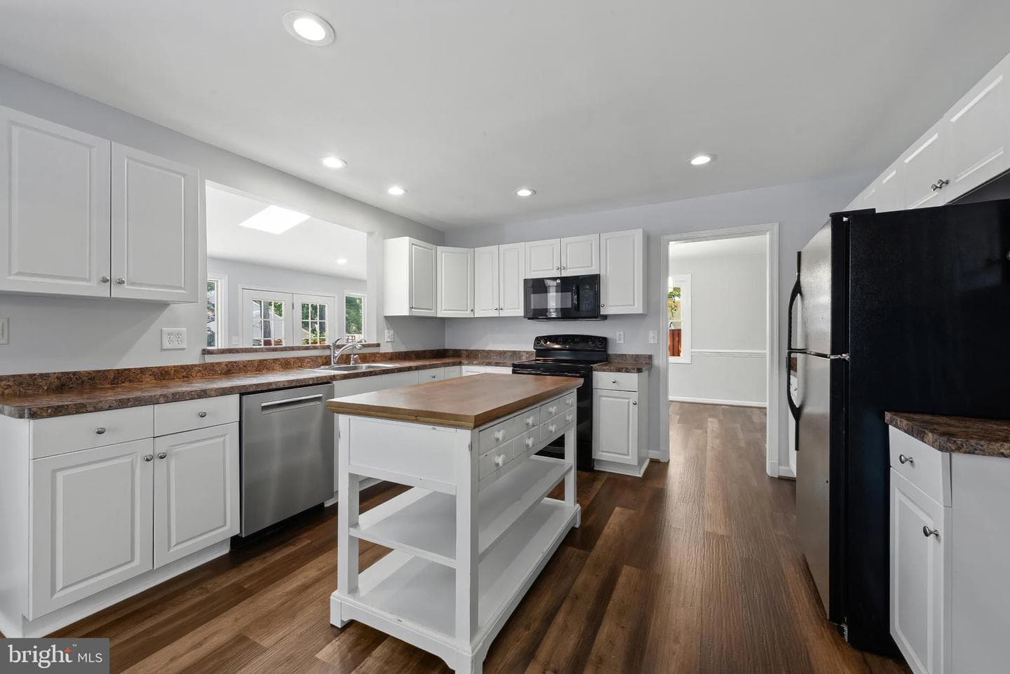 460 Blackshire Road photo 7