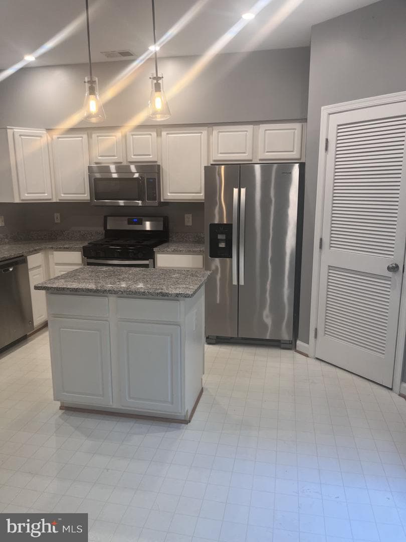 8646 Aspen Grove Court photo 5