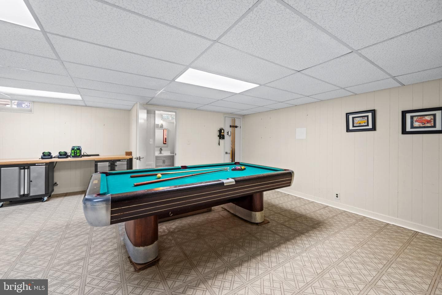 7960 Pipers Path photo 23