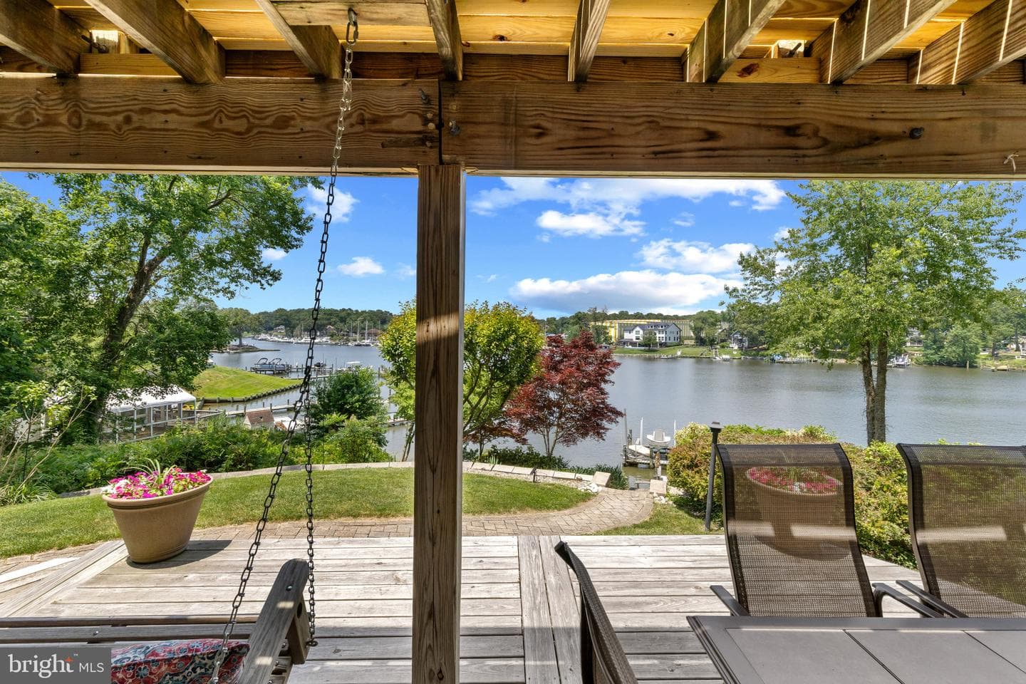 8044 Forest Glen Drive photo 32