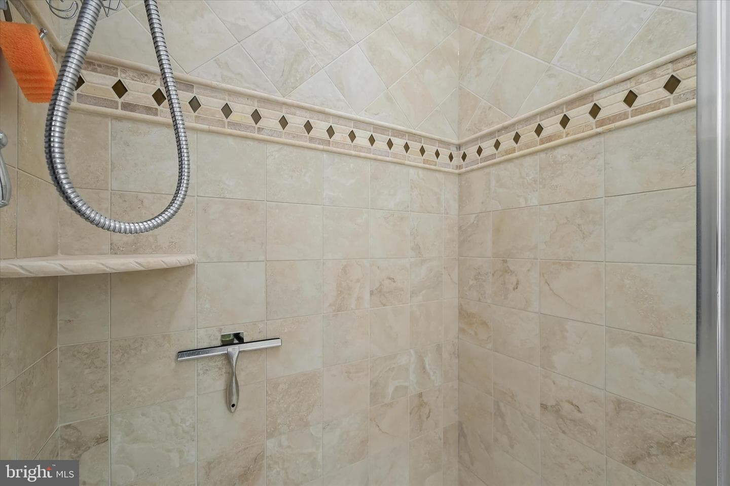 305 Bishop Avenue photo 30