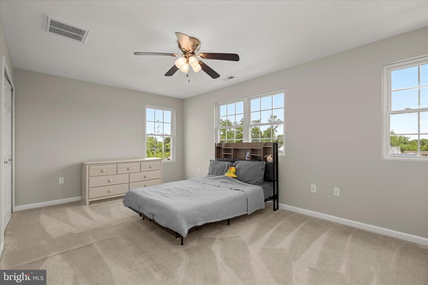 305 Bishop Avenue photo 31