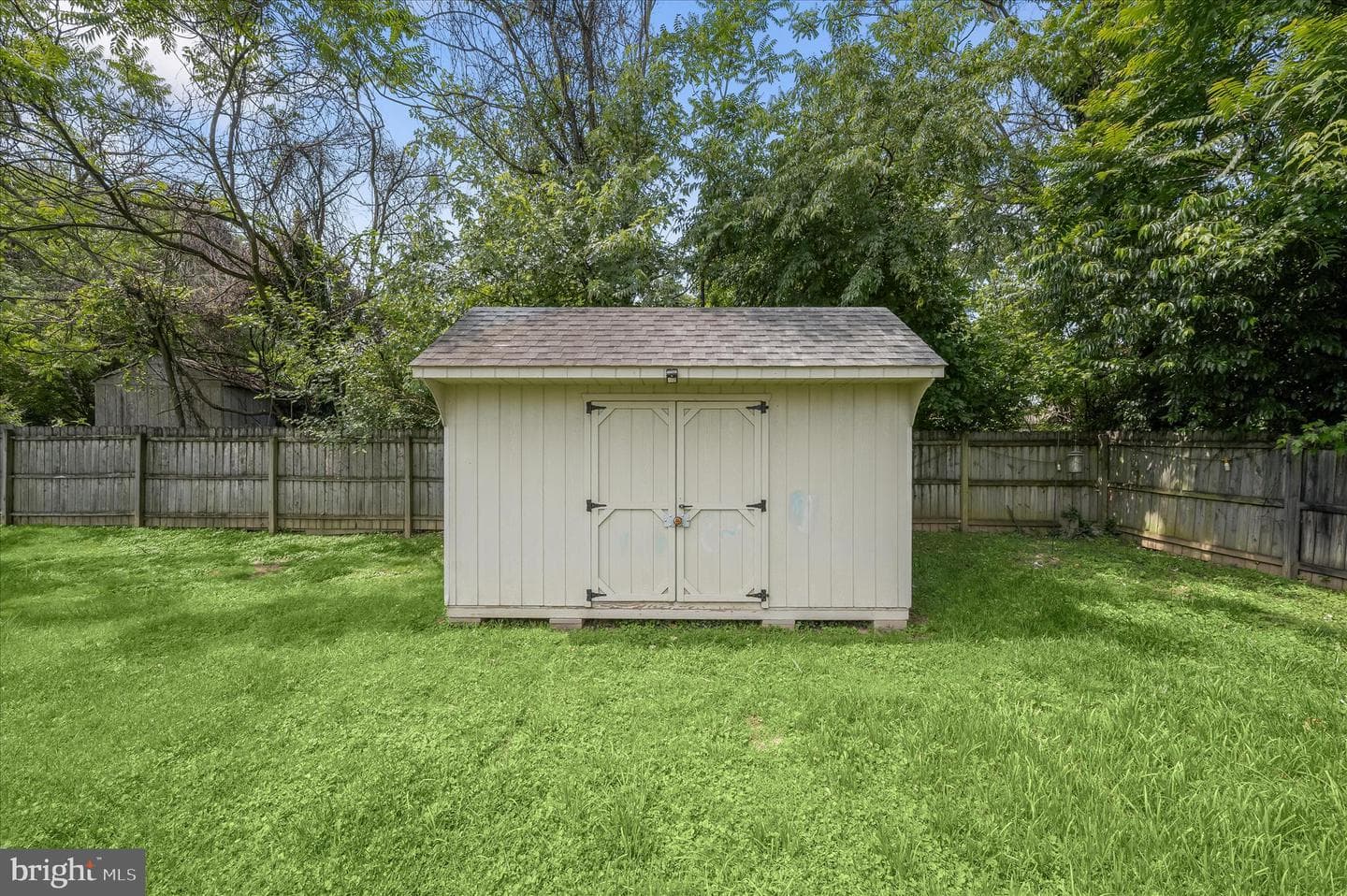 305 Bishop Avenue photo 39