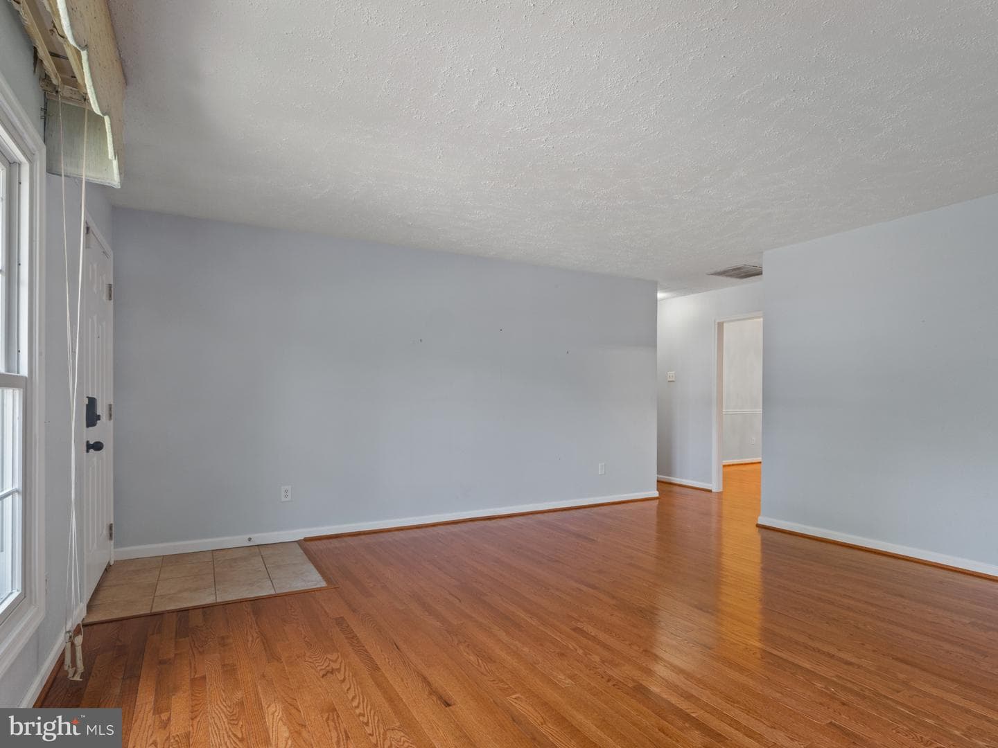 1933 Huguenot Place photo 8