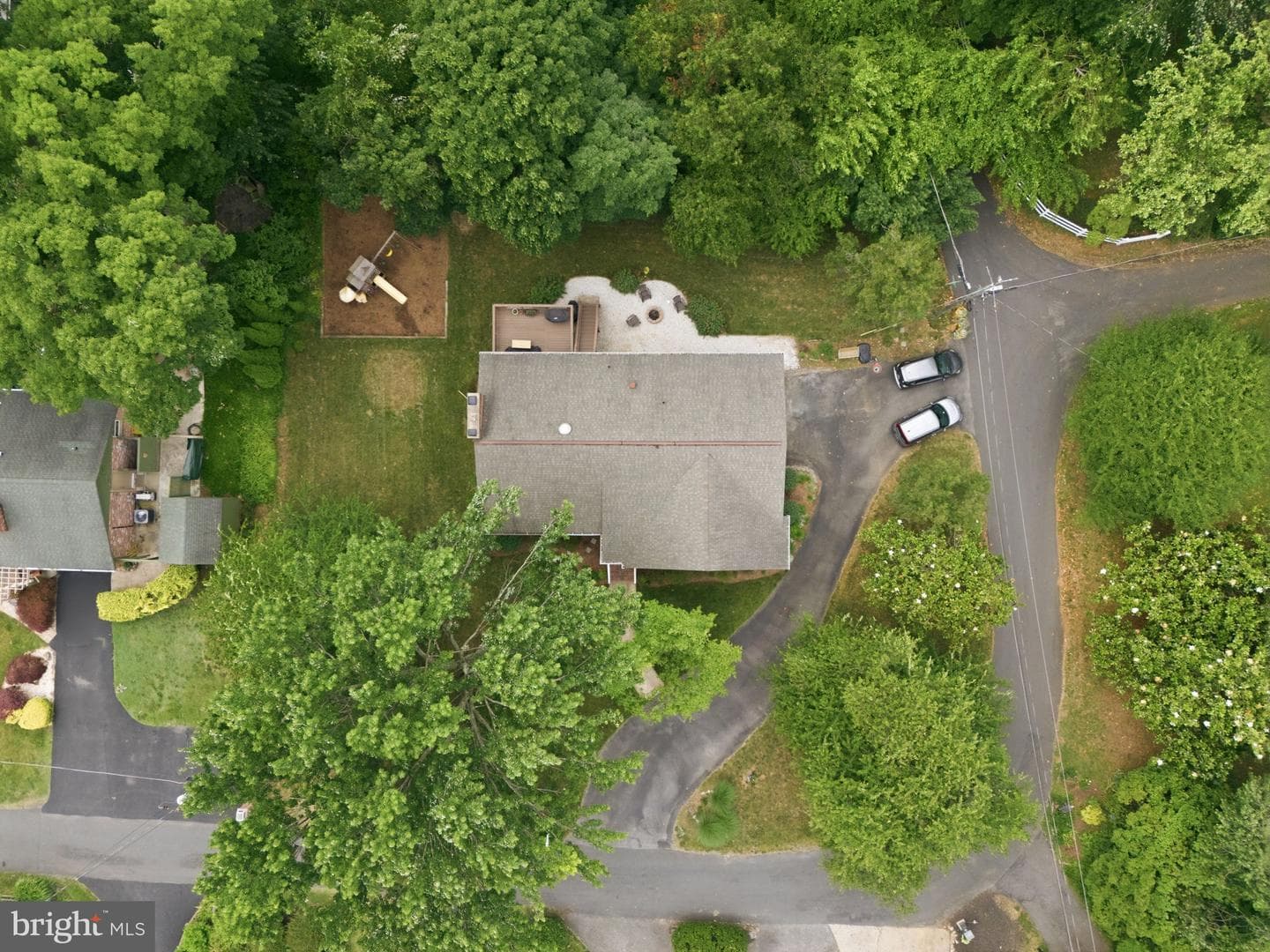 1848 Carriage Drive photo 34
