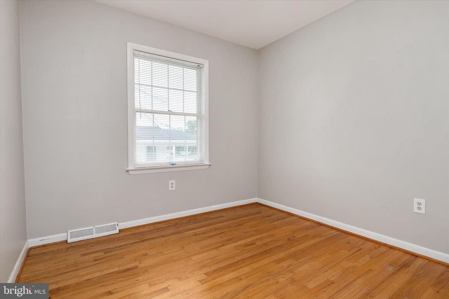 169 Roland Rd photo 22