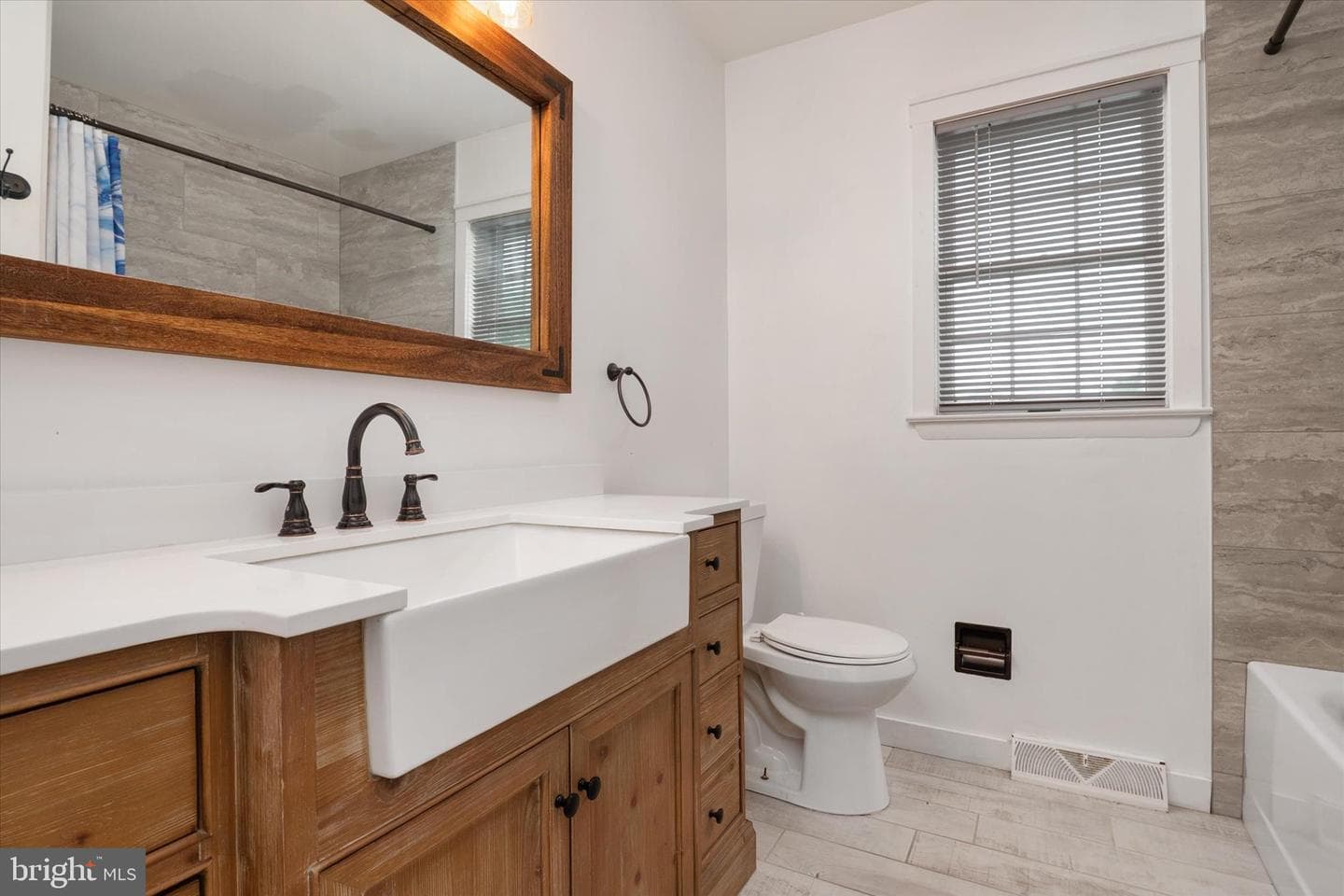 169 Roland Rd photo 24