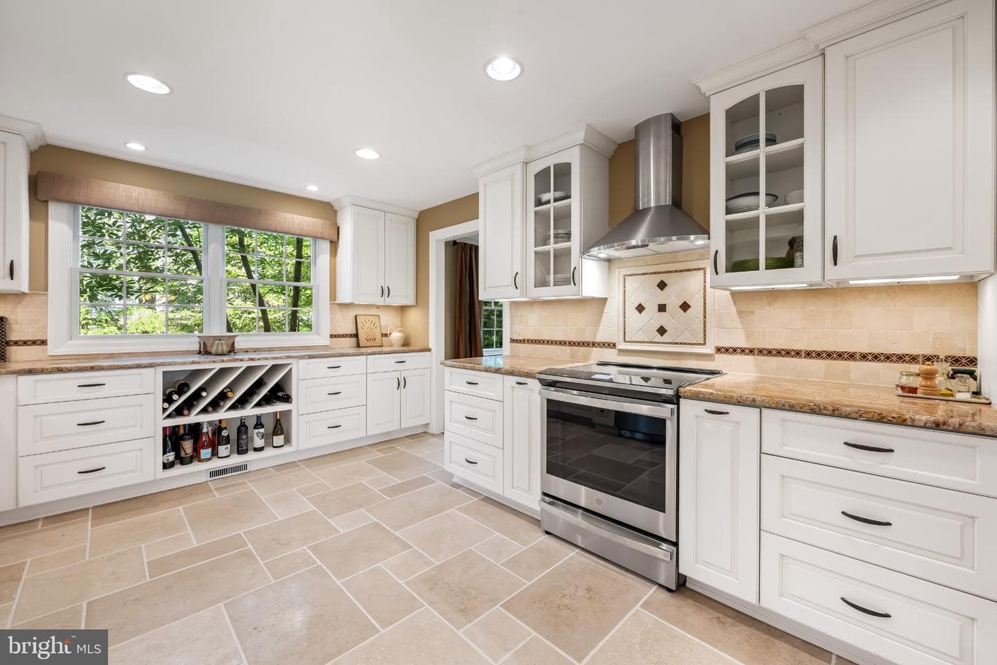 381 Sheffield Road photo 12