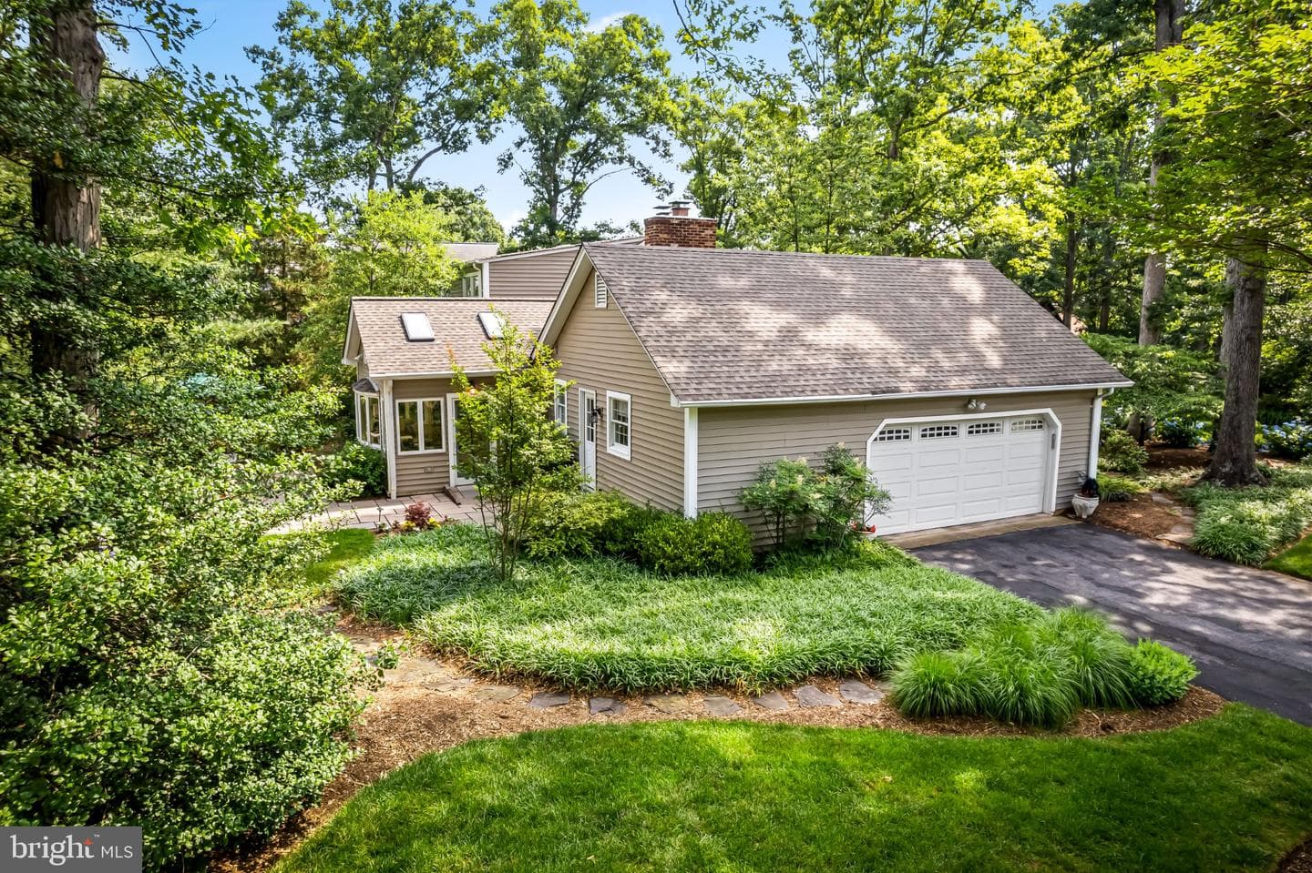 381 Sheffield Road photo 41