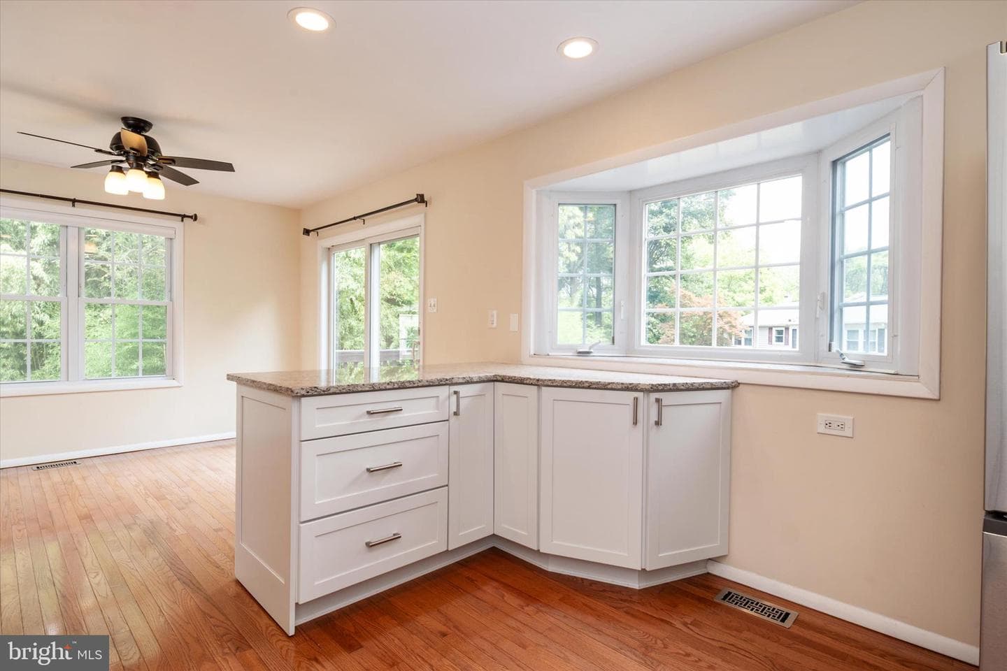 1668 Wilkshire Drive photo 8