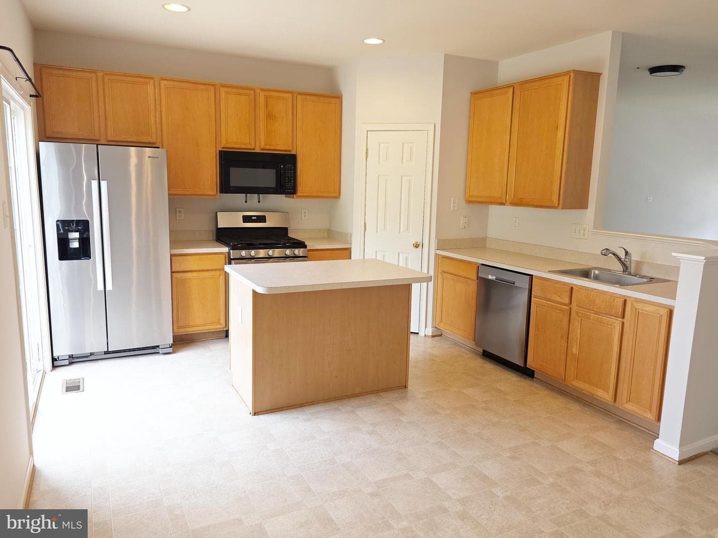 1020 Meandering Way photo 10