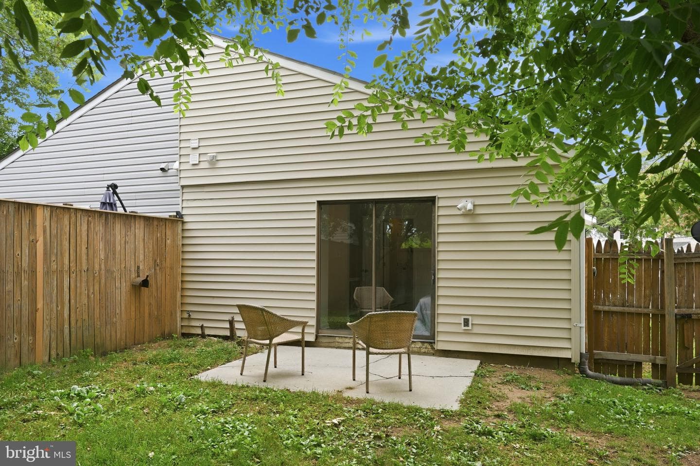 1132 Tyler Avenue photo 20