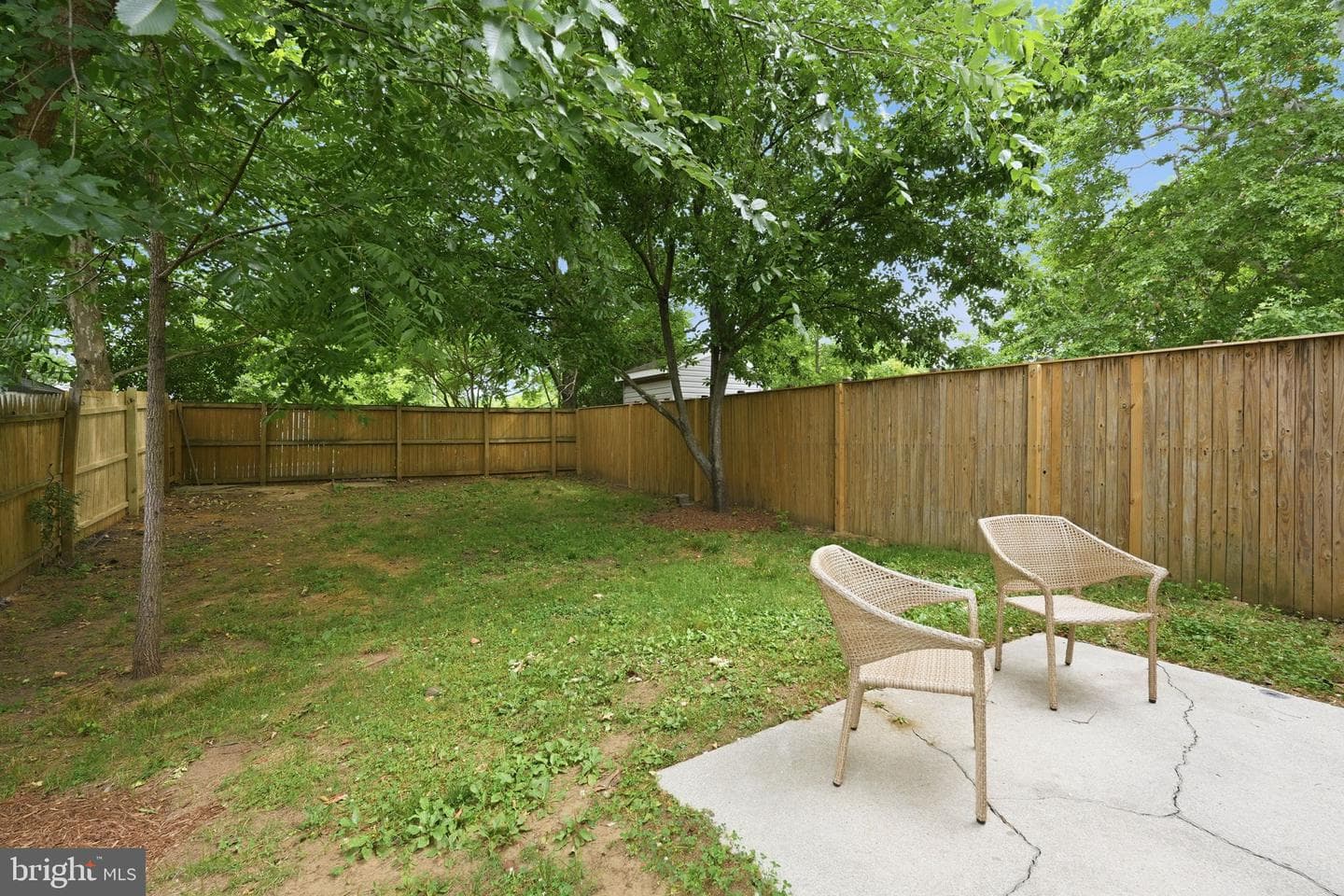 1132 Tyler Avenue photo 21
