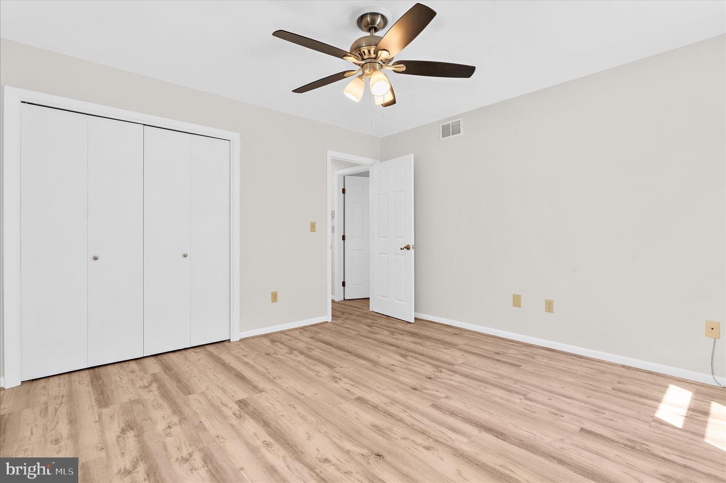 1000 Lakeview Lane photo 15