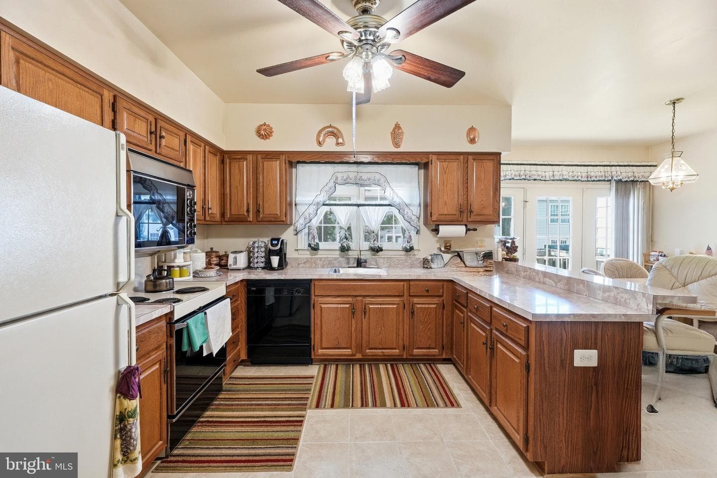 2144 Colonel Way photo 16