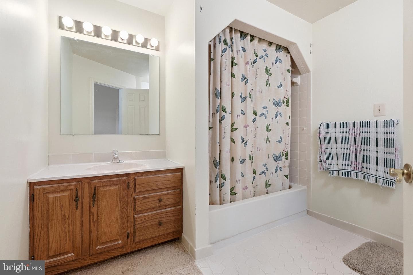 2144 Colonel Way photo 28