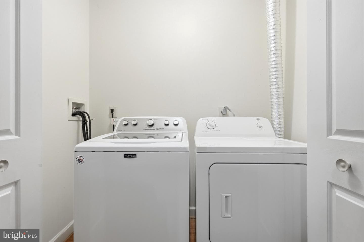 2144 Colonel Way photo 37
