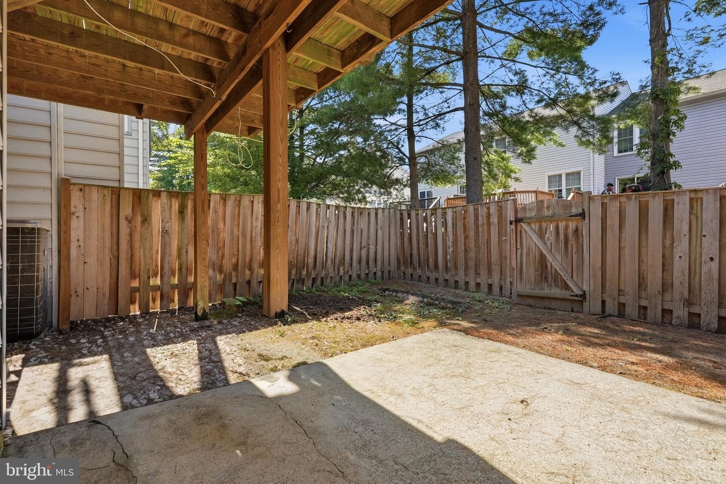 2144 Colonel Way photo 38