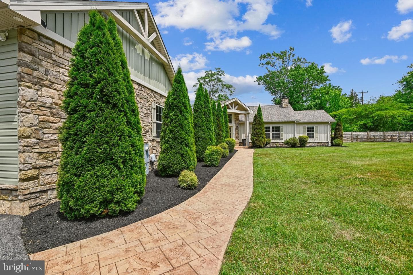 1438 Brewer Neck Road photo 3