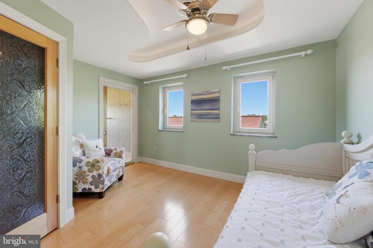 2292 Lake Dr photo 17