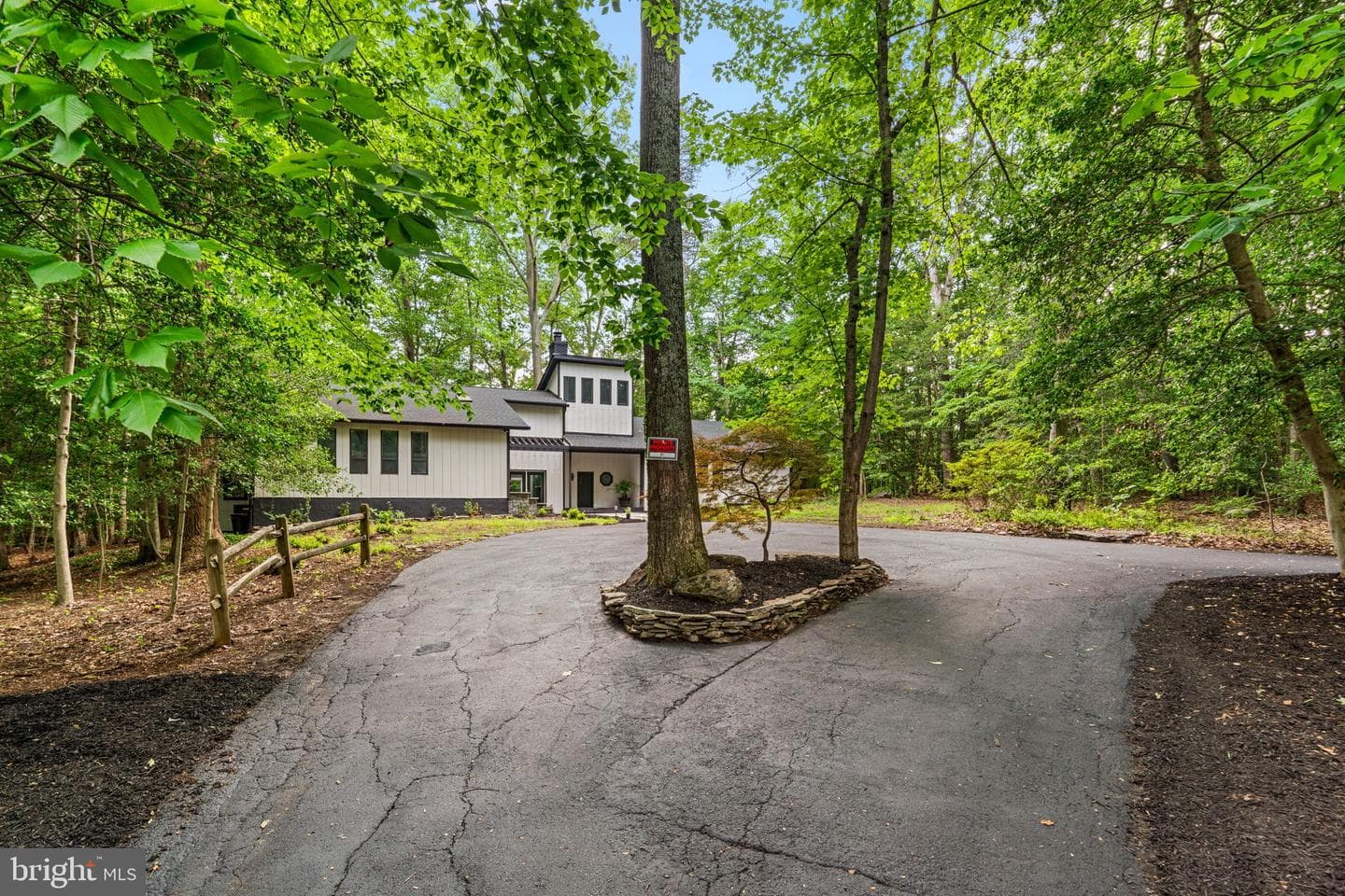 1185 Harbor Oak Dr, Crownsville
