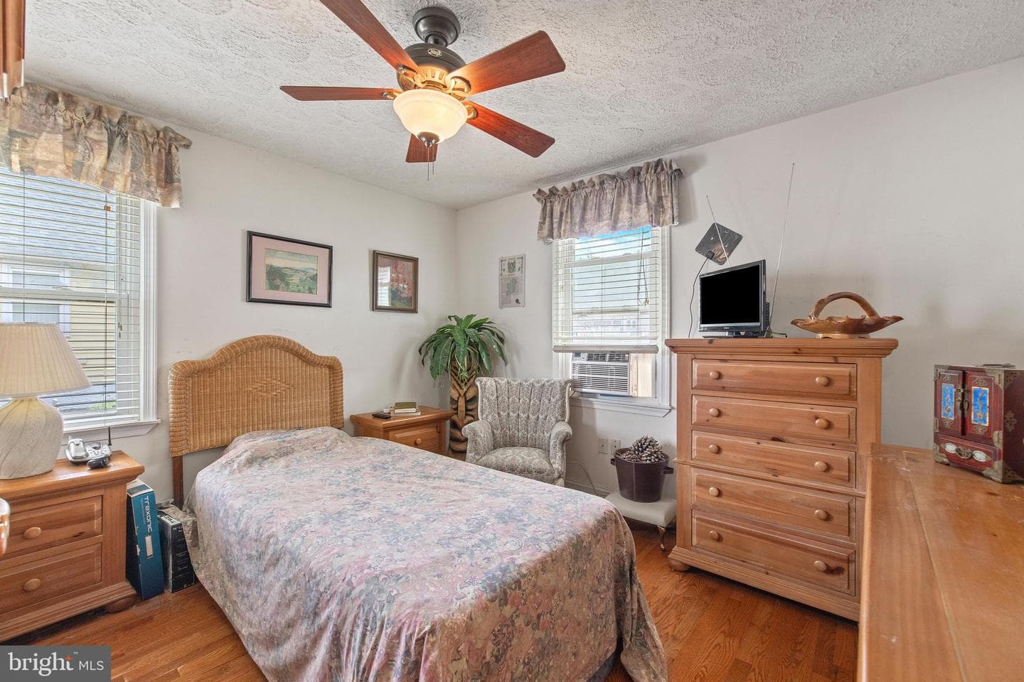 207 Hance Avenue photo 26