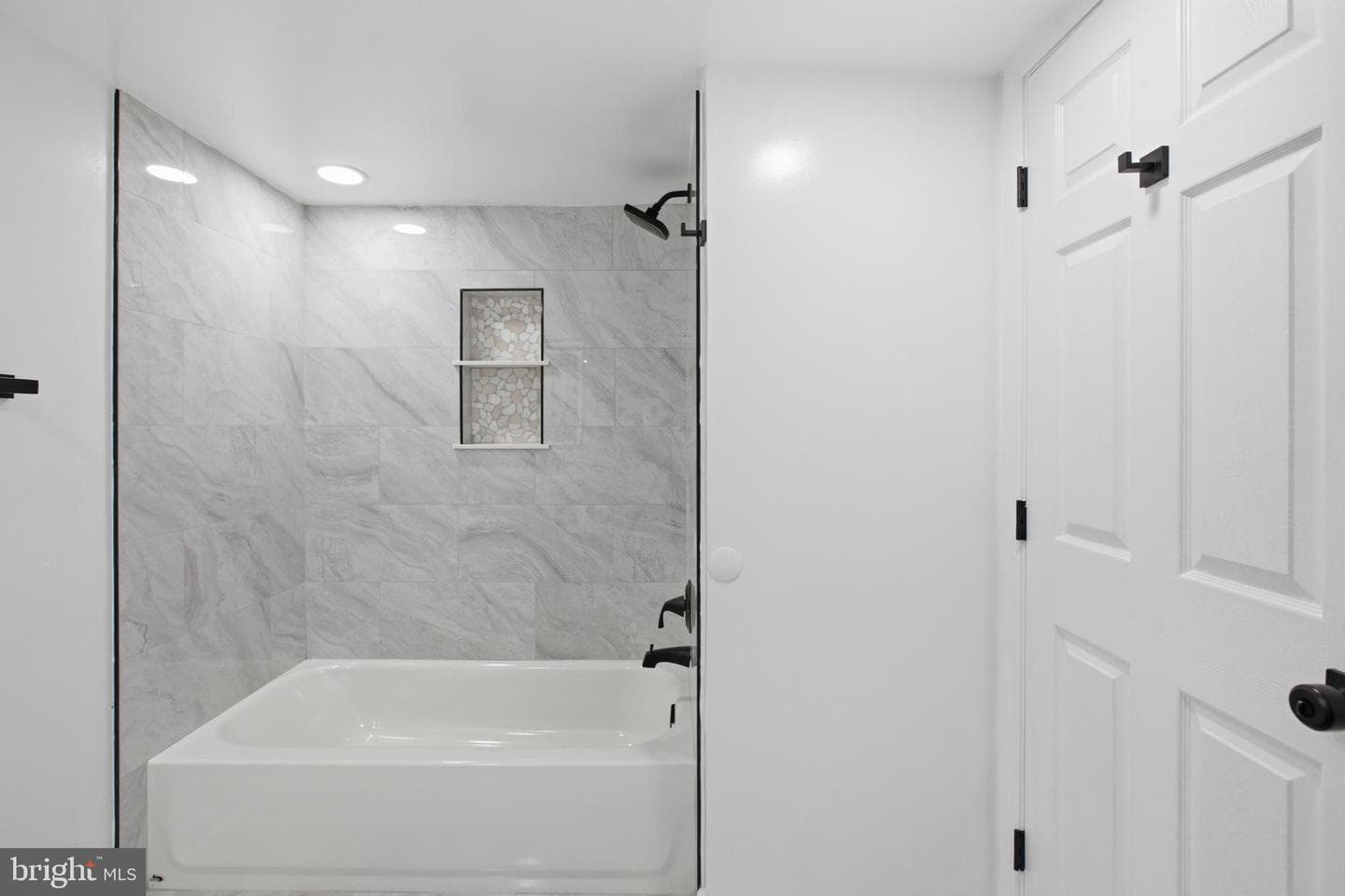 896 Forest Lane photo 43