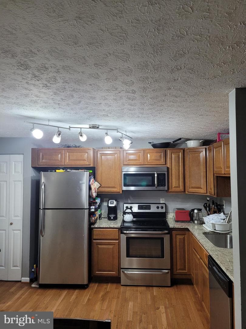 7605 Fairbanks Court photo 12