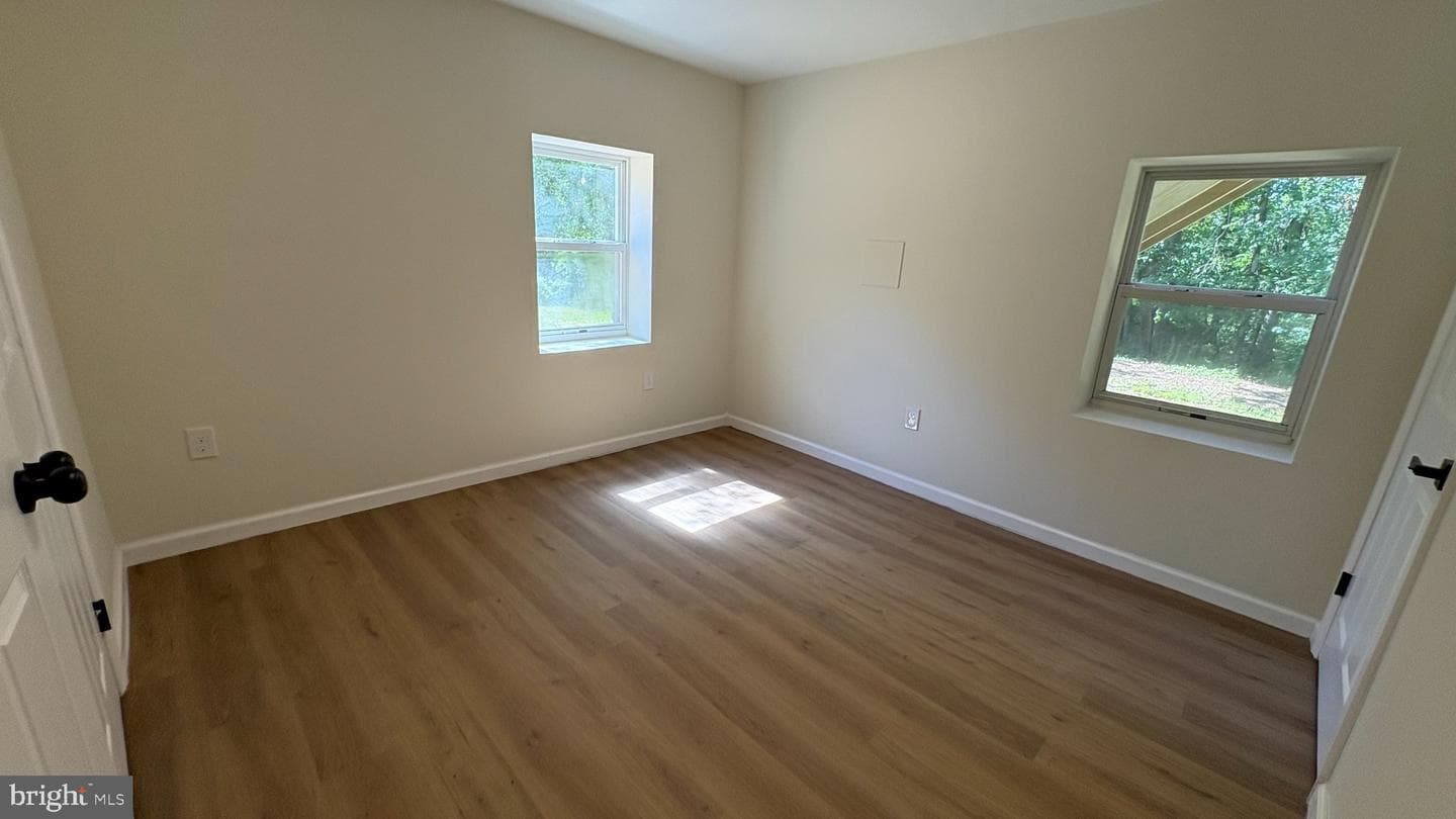 105 Simmons Lane photo 17