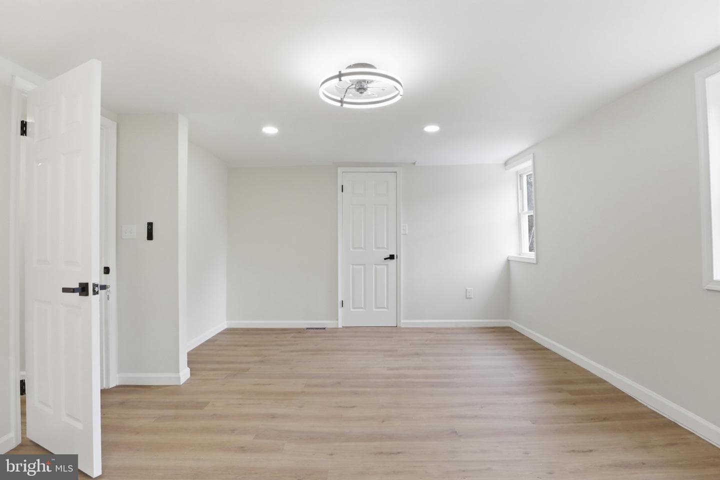 105 Simmons Lane photo 21
