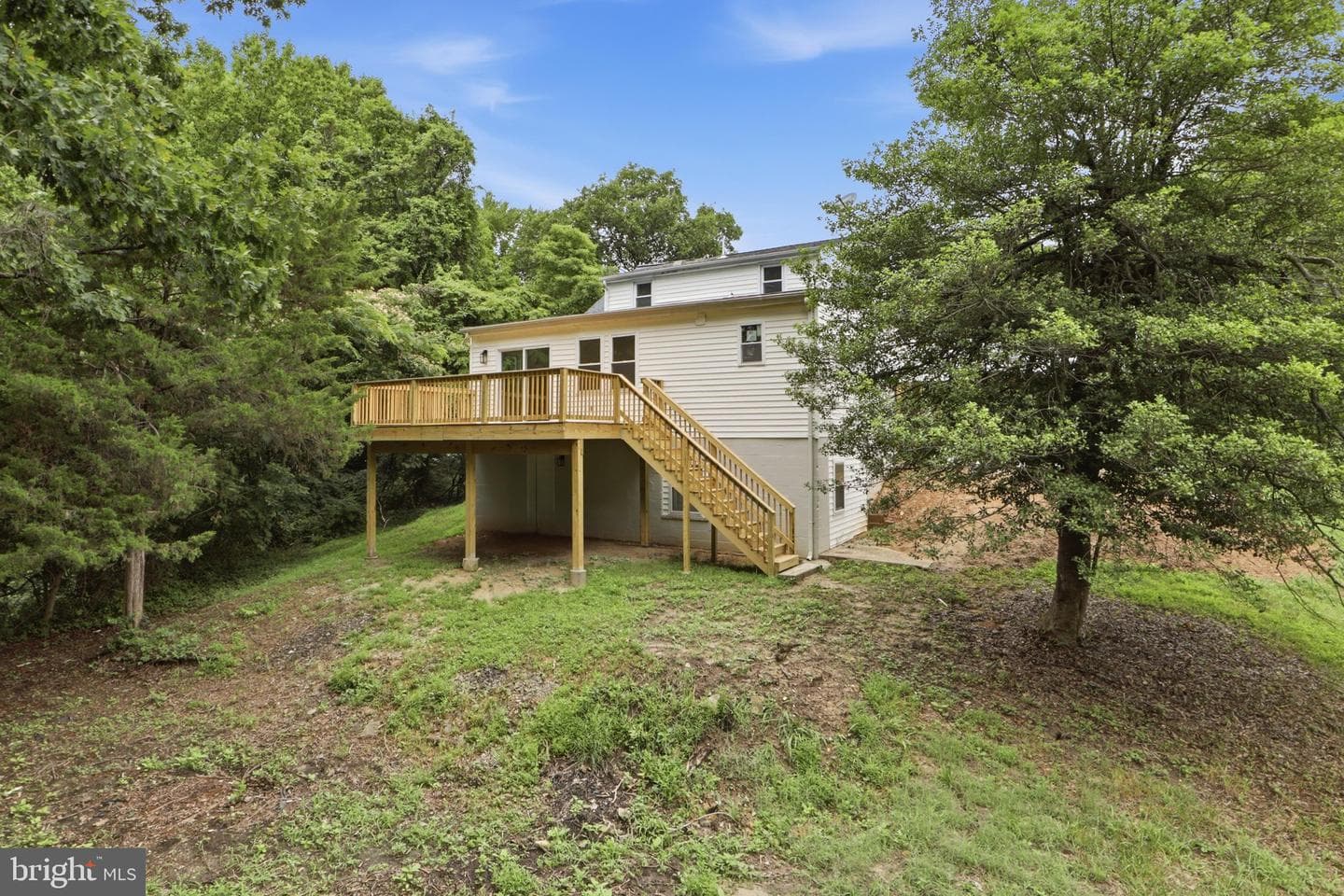 105 Simmons Lane photo 38