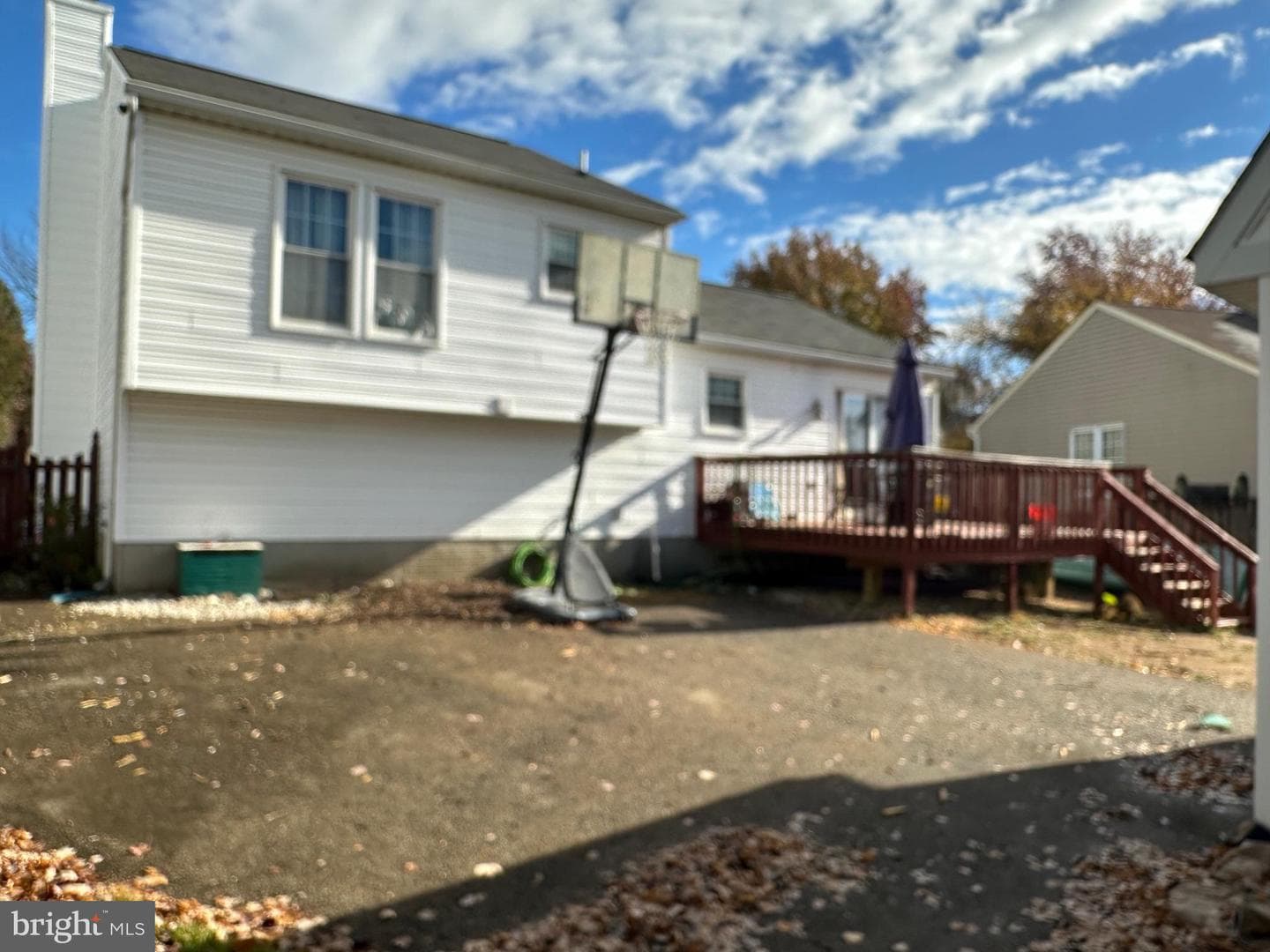 736 Sunnyfield Lane photo 3