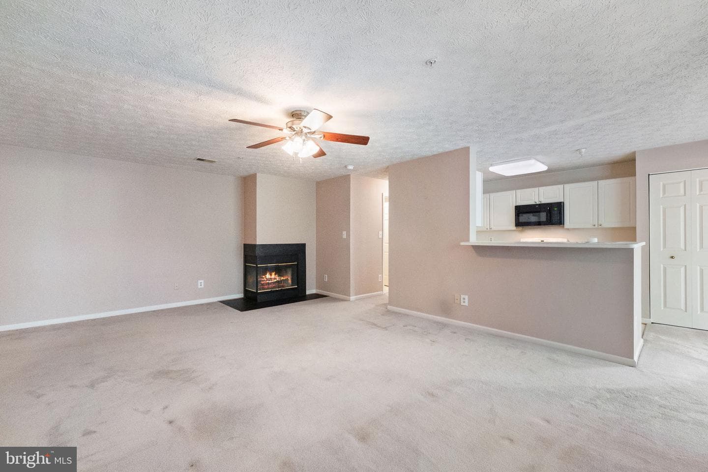 2452 Apple Blossom Lane #202 photo 6