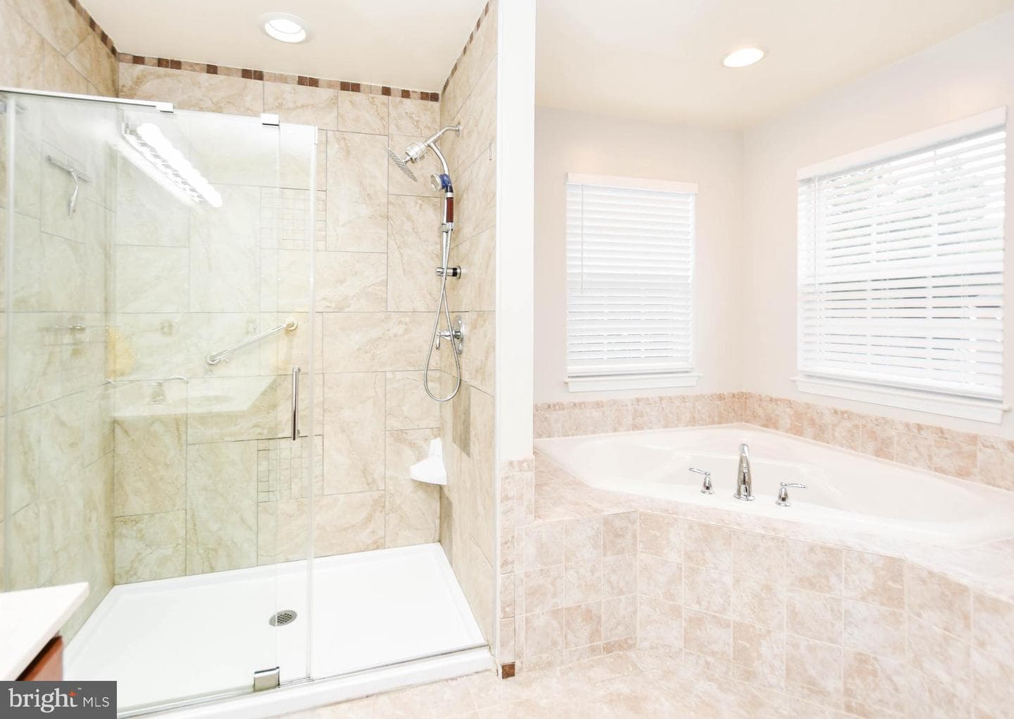 1638 Coolidge Avenue photo 30