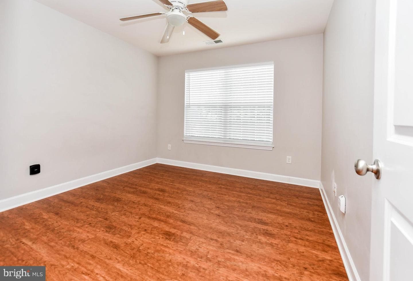 1638 Coolidge Avenue photo 37