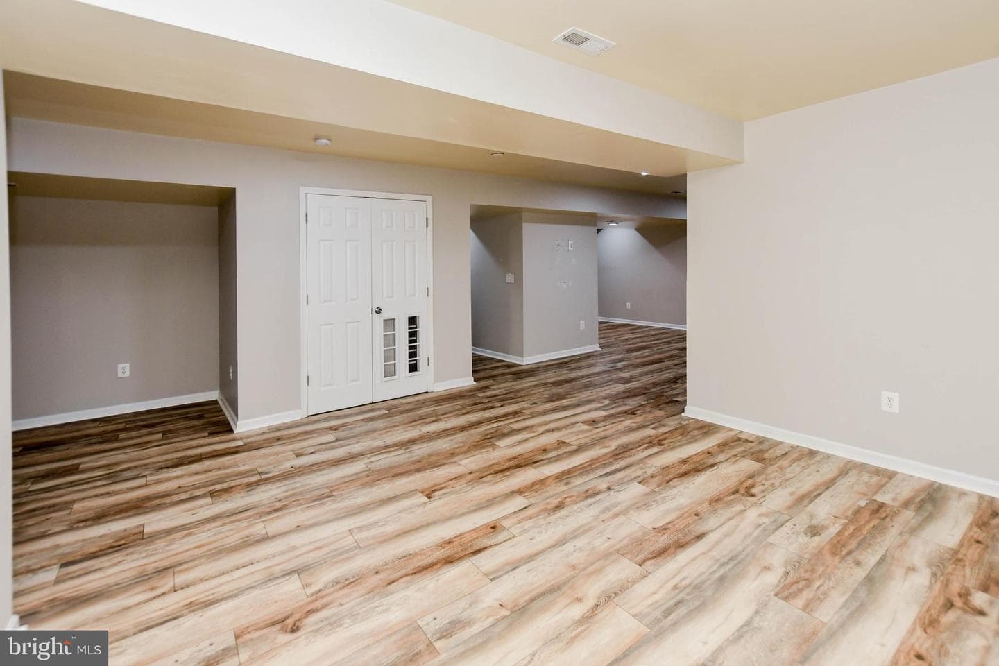1638 Coolidge Avenue photo 49