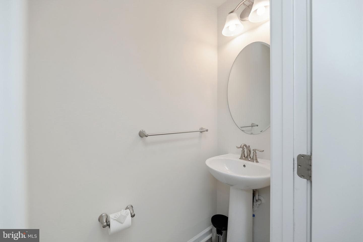 321 Kenjamin Court photo 3