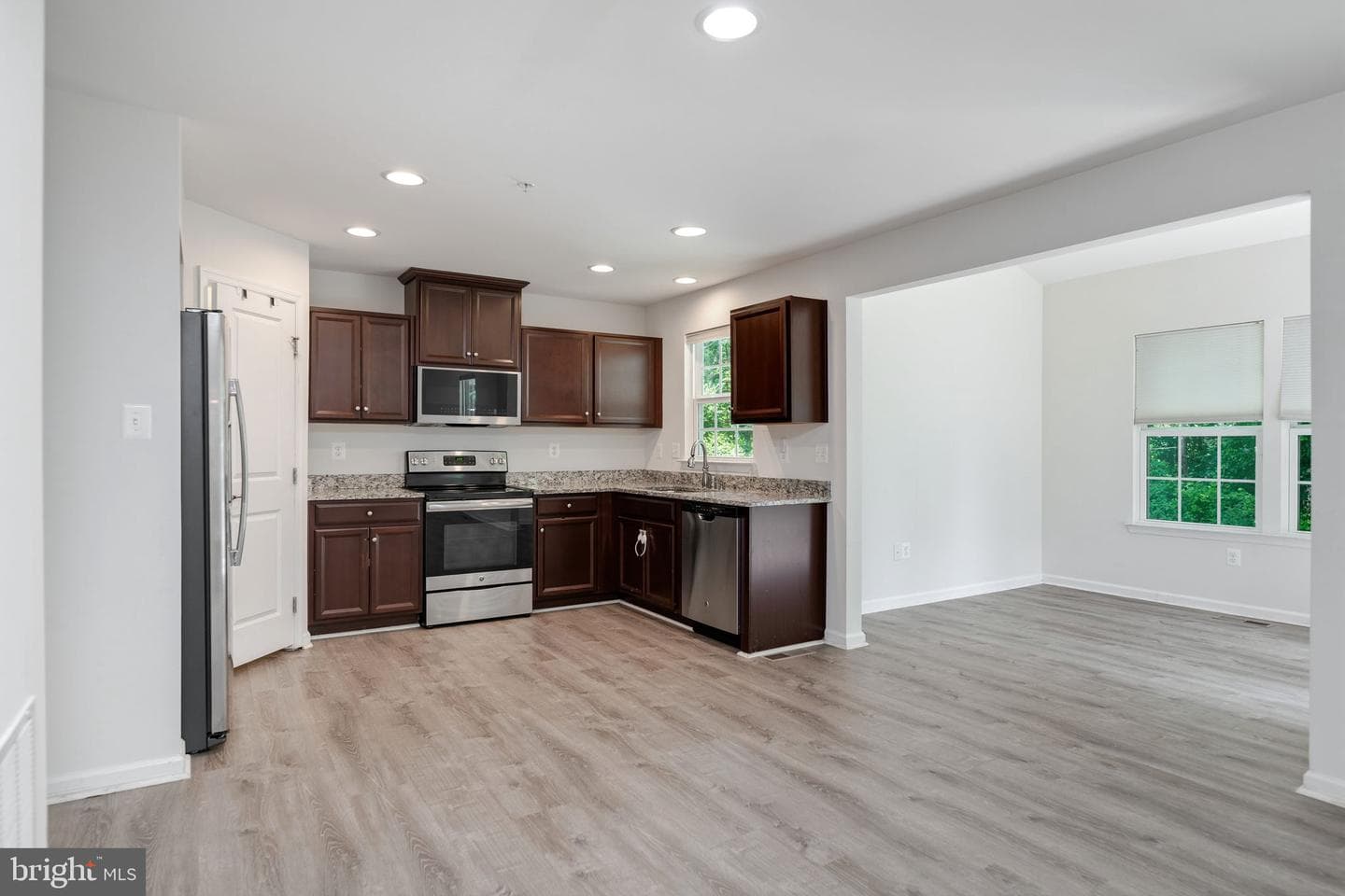 321 Kenjamin Court photo 7