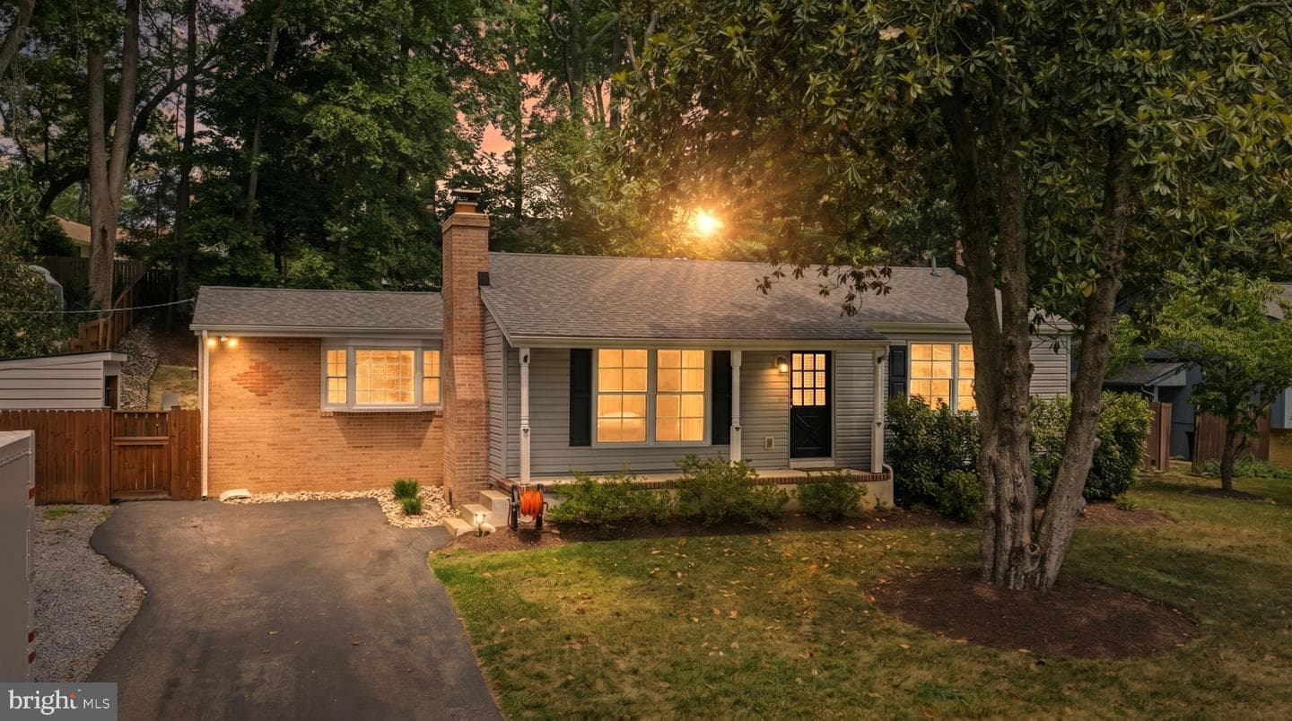 108 Maple Drive, Annapolis