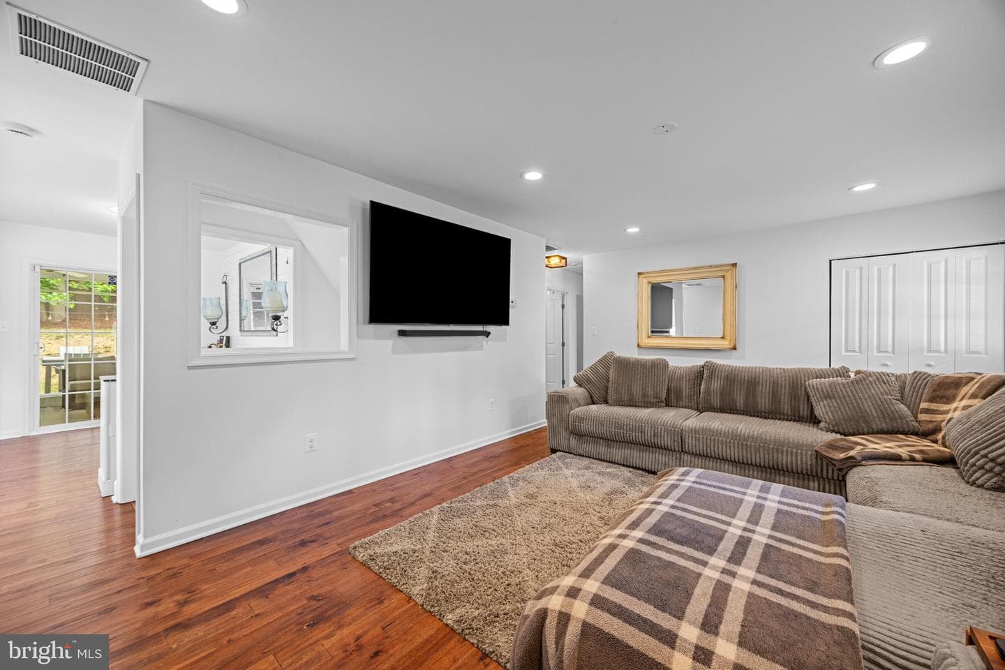 108 Maple Drive photo 6