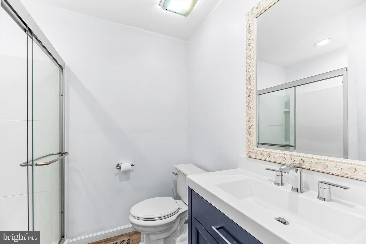 2460 Yarmouth Lane photo 25