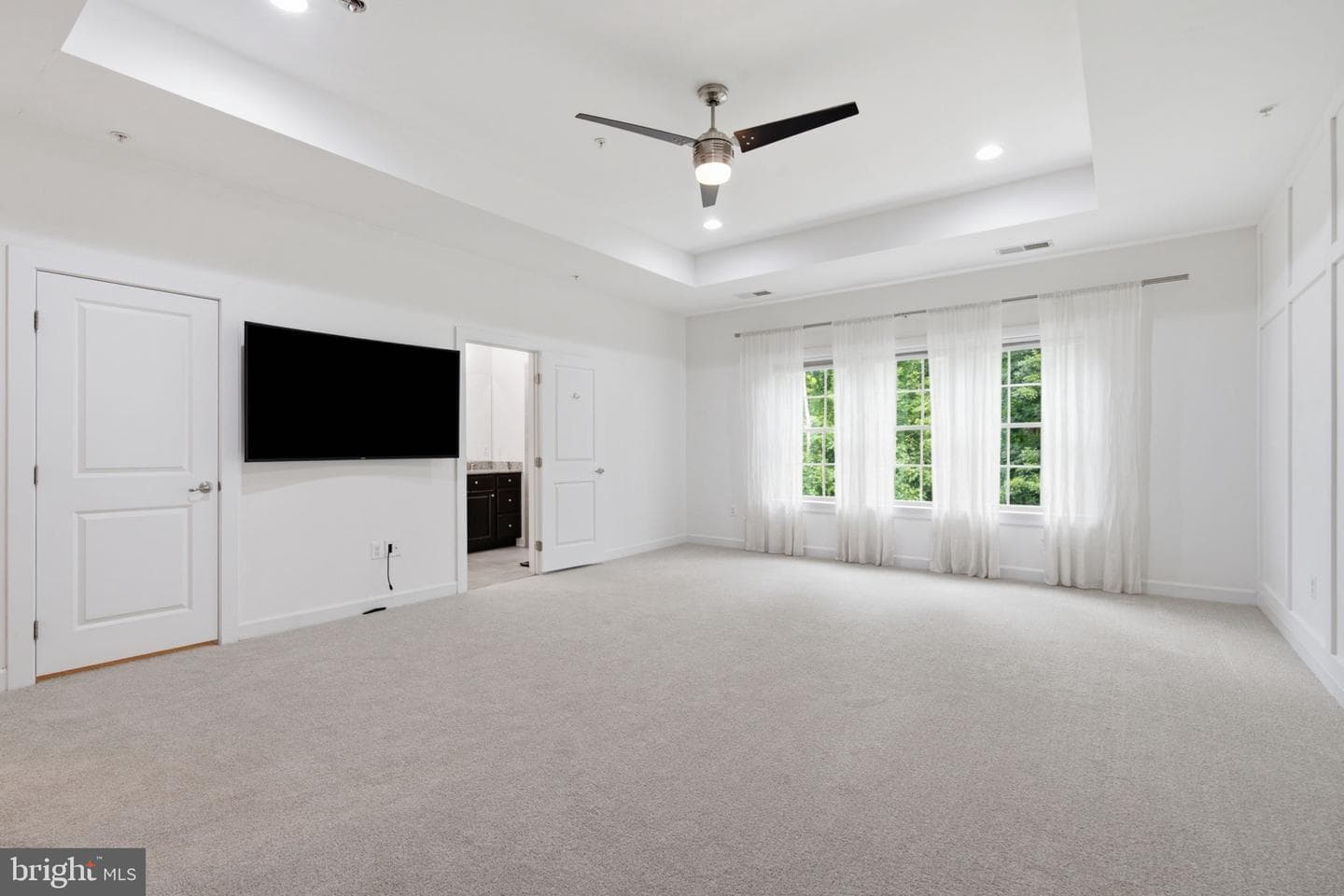 148 Merrimack Way photo 19