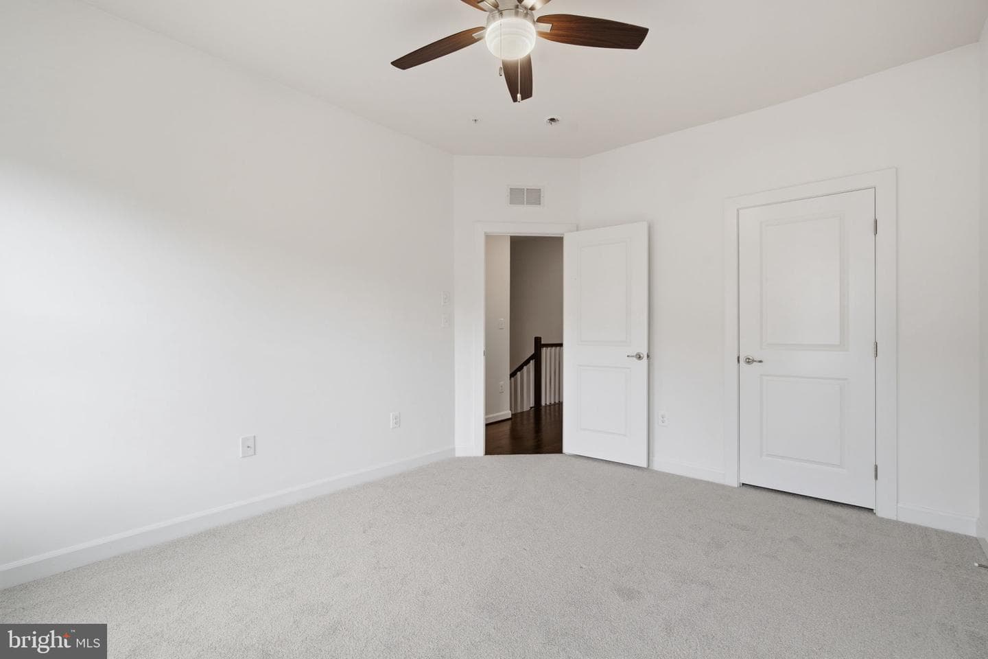 148 Merrimack Way photo 27