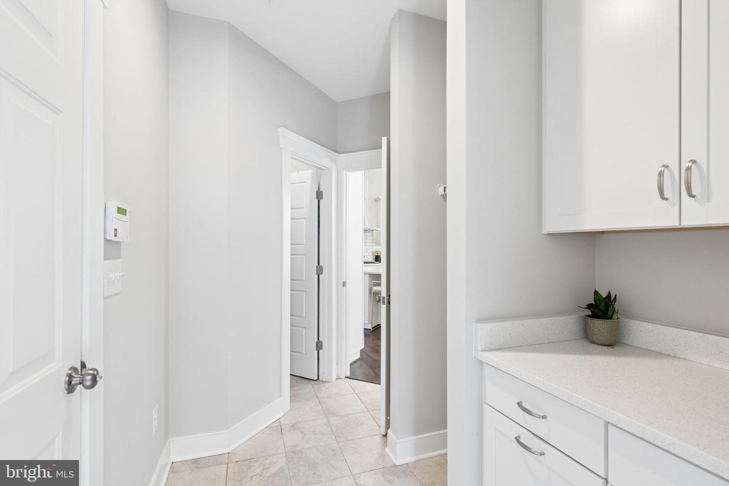 2019 Basil Hall Court photo 36