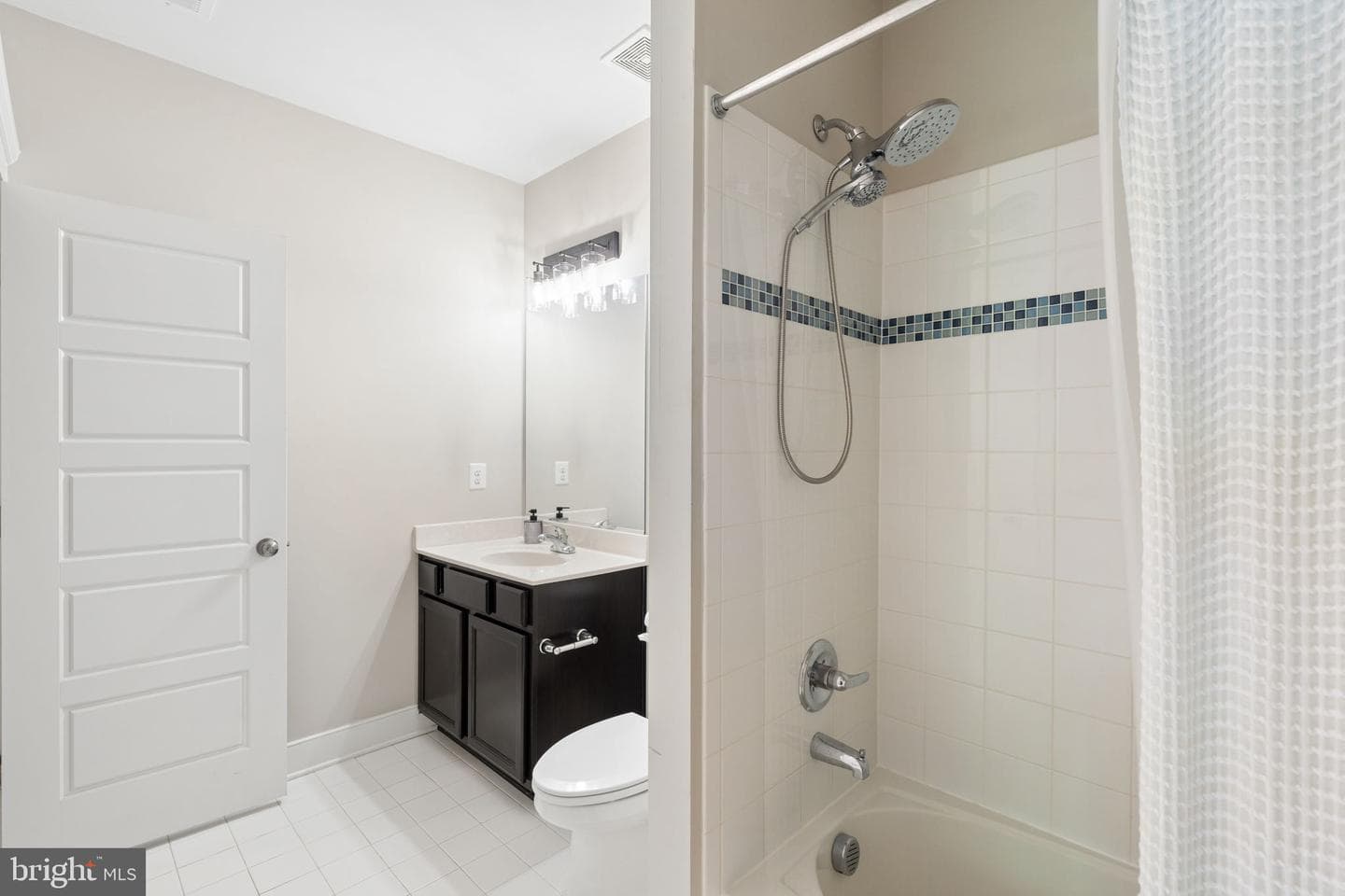 2019 Basil Hall Court photo 74